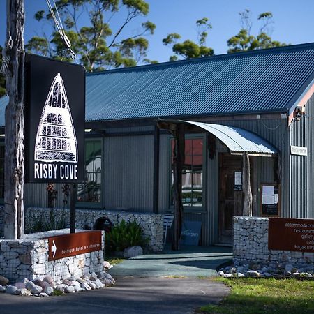 Risby Cove Boutique Hotel Strahan Kültér fotó